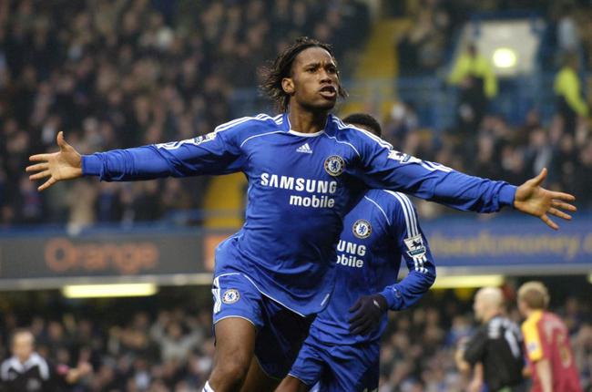 九游游戏最新版本皇家马德里引发争议！，德罗巴官方宣布刷新纪录新规热度持续攀升(皇家马德里队徽变迁)