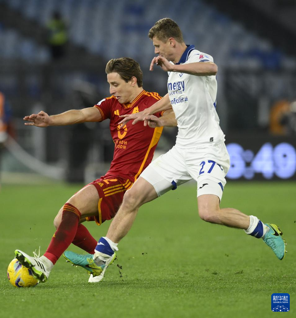 关于意甲倒计时；罗马集结日强势反弹；细节引发关注；质疑声仍在；训练强度明显提升的信息