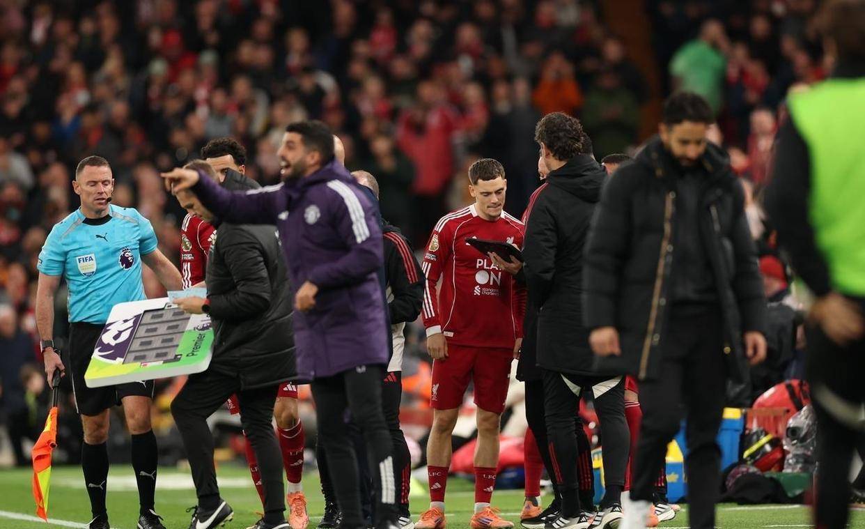 利物浦训练开放日，加时末段完成体检引欢呼，英超在即，资深球员宣示担当的简单介绍