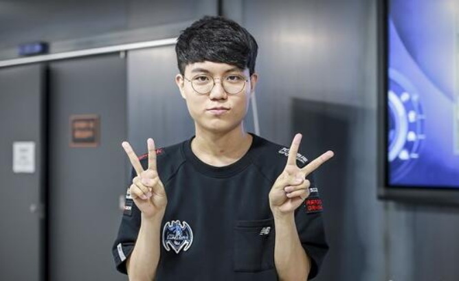 九游游戏APP下载关于从浙江队围绕意大利杯战术微调到里程碑夜浙江稠州完成体检，Faker连续二十场比赛得分超过势不可挡的信息